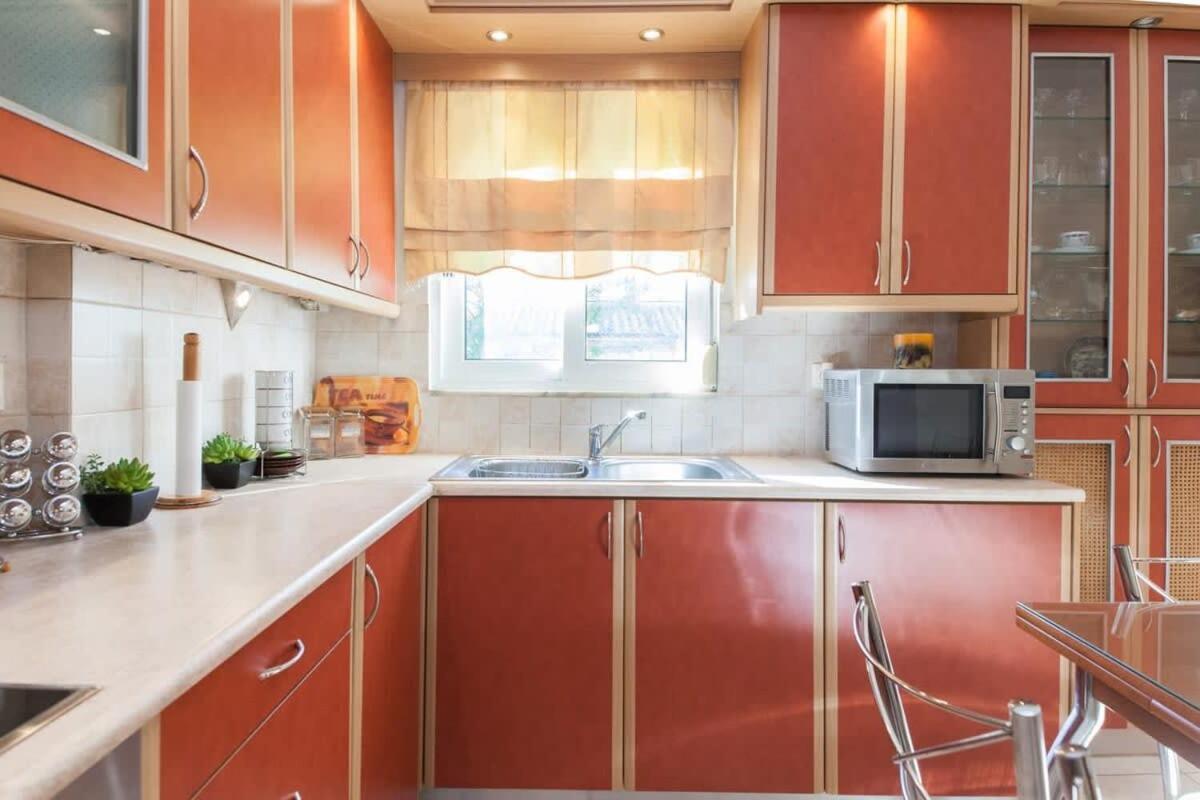 Scenic Balcony Apt In Vibrant Petralona 雅典 外观 照片